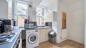 Fridge, microwave, dishwasher