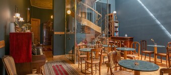 King Aristodemus – Room with King-Size Bed and Balcony