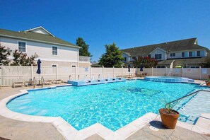 Pool - The Tides condo with pool access, covered patio, washer/dryer & central AC (Rehoboth Beach)