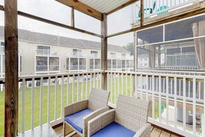 Property grounds - Rehoboth Crossing townhouse with pool, gym, balcony, grill, W/D, bikes, & patio (Rehoboth Beach)