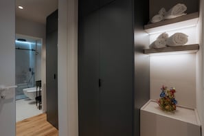 Deluxe Double Room, Ensuite | Interior
