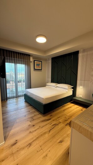 In-room safe, laptop workspace, blackout curtains, free WiFi - Octantis Signature Rooms (Matera)