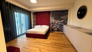 In-room safe, laptop workspace, blackout curtains, free WiFi - Octantis Signature Rooms (Matera)