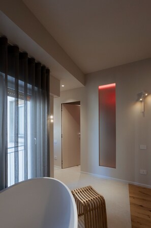 Suite ejecutiva, baño en la habitación | Interior