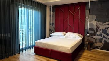 Premium Room | In-room safe, laptop workspace, blackout drapes, free WiFi