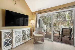 TV, DVD player, offices - Renovated 2023 Sea Colony tennis condo with pool, hot tub, sauna, & fitness room (Bethany Beach)