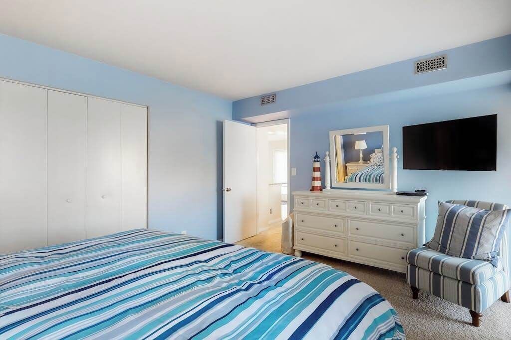 Sea Colony Tennis 1st-floor Condo With Pool, Sauna & Wifi - Bethany Beach, Delaware