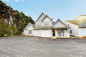 Exterior - Eagles Landing home with pool and tennis access, fireplace, grill, & smart TVs (Rehoboth Beach)