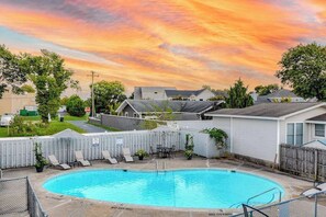 Pool - Rehoboth Beach House-Charming space with pool, fast WiFi, & W/D (Rehoboth Beach)