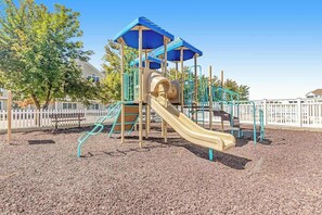 Children’s area - Upgraded home with pools, sports courts, bikes, chef's kitchen, firepit, & gym (Rehoboth Beach)