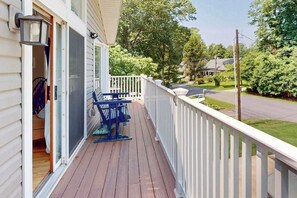 Property grounds - Coastal Escape with Incredible Sunsets – Boat, Fish & Play at Angola By The Bay! (Lewes)