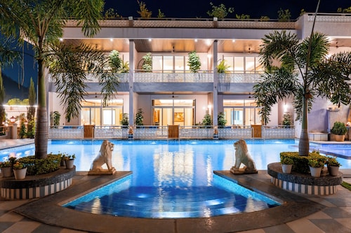ELIVAAS Prive Mountain Creek 1 Luxe Room