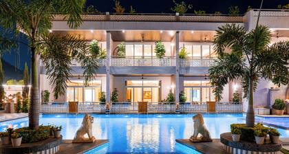 ELIVAAS Prive Mountain Creek 1 Luxe Room