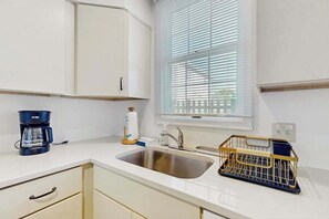 Fridge, microwave, oven, stovetop - Town of Rehoboth Beach townhouse w/patio, balcony, close to beach (Rehoboth Beach)