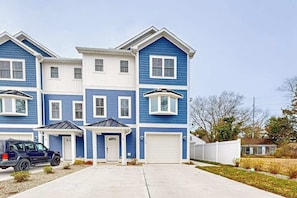 Exterior - Spacious townhouse w/patio, balcony, WIFI, W/D (Rehoboth Beach)