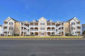 Exterior - Grande at Canal Pointe home with pools, sports courts, & gym (Rehoboth Beach)