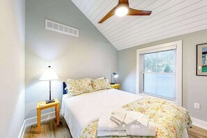 Iron/ironing board, WiFi, bed sheets - Town of Rehoboth Beach dog-friendly cottage with a private pool, washer/dryer (Rehoboth Beach)