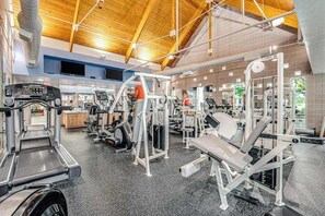 Fitness facility - Bear Trap Dunes dog-friendly house w/ shared sauna, tennis court, balcony (Ocean View)