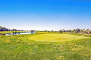 Golf - Bear Trap Dunes 2nd floor condo w/ tennis court, pool, and golf on-site (Ocean View)