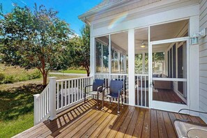 Terrace/patio - Bear Trap Dunes townhouse w/ shared pool, shared sauna, golf on-site, WiFi (Ocean View)