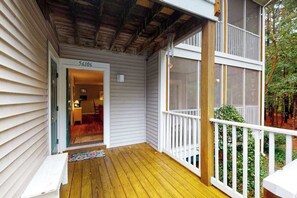 Terrace/patio - Sea Colony Tennis 1st-floor condo with gym, pool, & tennis court (Bethany Beach)