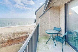 Property grounds - Ninth floor condo with new furniture, decor, paint for 2025, photos forthcoming (Bethany Beach)