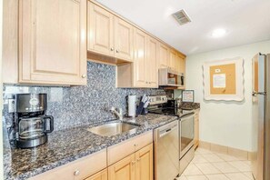 Fridge, microwave, oven, stovetop - Sea Colony Ocean 5th floor condo w/ gym, elevator, and free WiFi (Bethany Beach)