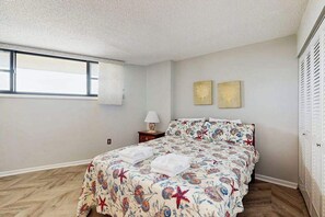Iron/ironing board, WiFi, bed sheets - Sea Colony Ocean 9th floor condo w/ elevator, tennis court, and pool (Bethany Beach)