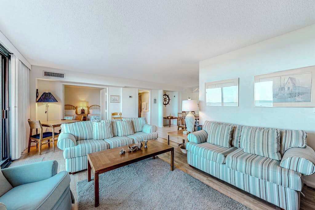 TV, DVD player, offices