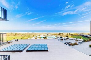 Terrace/patio - Sea Colony Ocean 3rd floor condo w/ free WiFi, shared sauna, and pool (Bethany Beach)