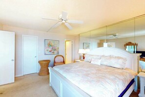 Iron/ironing board, WiFi, bed sheets - Sea Colony oceanfront 15th-floor condo with pool & tennis/basketball courts (Bethany Beach)