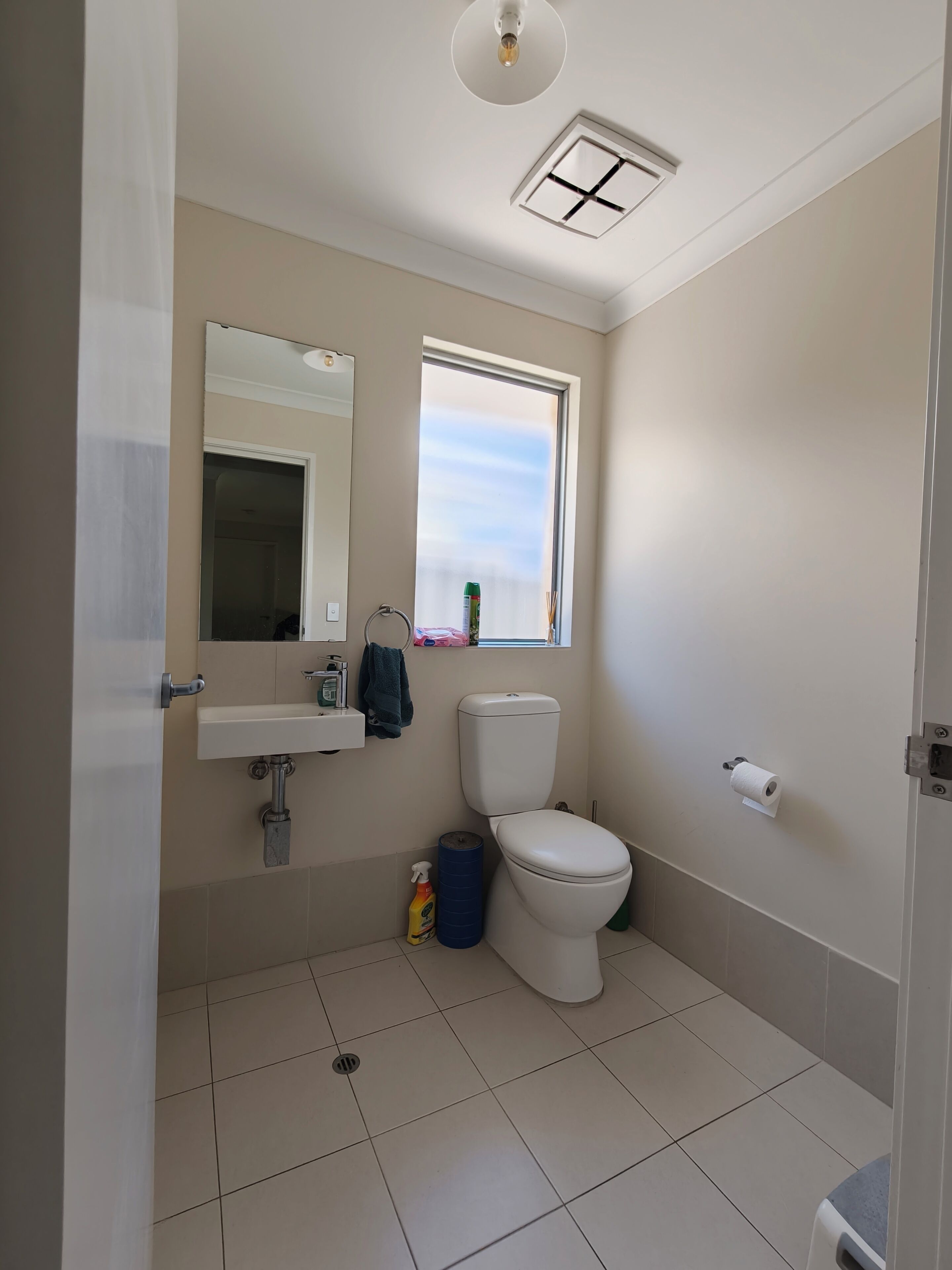 Shower, jetted bath, towels, soap