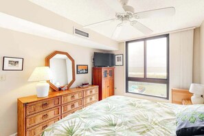 Iron/ironing board, WiFi, bed sheets - Sea Colony Ocean 3rd floor condo w/ tennis court, balcony, and basketball court (Bethany Beach)