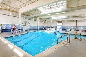 Pool - Sea Colony Tennis 1st-floor condo with gym, tennis court & private beach (Bethany Beach)
