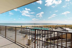 Property grounds - Sea Colony Ocean 2nd floor condo w/ pool, tennis court, and elevator (Bethany Beach)