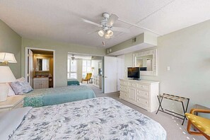 Iron/ironing board, WiFi, bed sheets - Sea Colony 3rd floor condo w/ free WiFi, tennis court, and shared sauna (Bethany Beach)