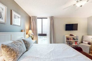 Iron/ironing board, WiFi, bed sheets - Sea Colony Ocean 3rd-floor condo with elevator & gym (Bethany Beach)
