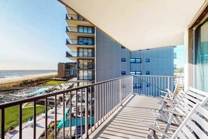 Property grounds - Sea Colony 6th floor condo w/ balcony, pool, and tennis court- ocean view (Bethany Beach)