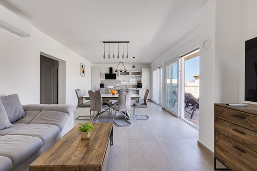 Villa Storia in Pag  - Haus für 6-8 Personen
