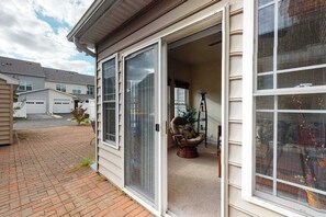 Exterior detail - Inviting Millville by the Sea townhouse, community pool & playground (Millville)