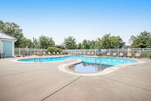 Pool - Inviting Millville by the Sea townhouse, community pool & playground (Millville)