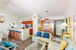 TV, DVD player, offices - Sea Colony Tennis 1st-floor condo pool & gym (Bethany Beach)