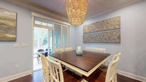 Dining - Bayside Resort townhouse w/ free WiFi, pool, golf on-site, and fireplace (Selbyville)