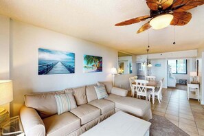 TV, DVD player - Sea Colony Ocean 1st floor condo w/ tennis court, pool, and basketball court (Bethany Beach)