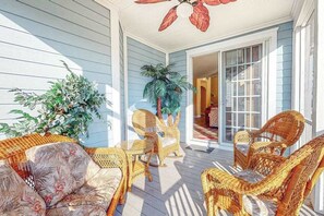 Terrace/patio - Bayside Resort townhouse w/ free WiFi, tennis court, pool, and board games (Selbyville)