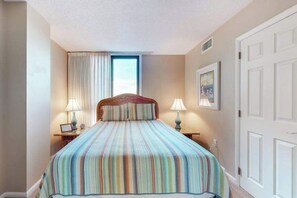Iron/ironing board, WiFi, bed sheets - Sea Colony Ocean 5th floor condo w/ free WiFi, basketball court, & shared sauna (Bethany Beach)