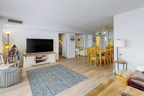 TV, DVD player, offices - Sea Colony Ocean 8th floor condo w/ elevator, tennis court, and shared sauna (Bethany Beach)