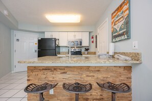 Condo, 2 Bedrooms | Private kitchen - Harbour Place 104 2 Bedroom Condo (Orange Beach)