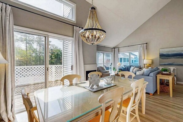 TV, DVD player, offices - Sea Colony Tennis 2nd floor condo w/shared pool, hot tub, pickleball courts, gym (Bethany Beach)