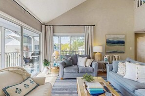 TV, DVD player, offices - Sea Colony Tennis 2nd floor condo w/shared pool, hot tub, pickleball courts, gym (Bethany Beach)